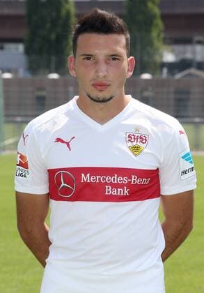 Stuttgart, Fußball 1. Bundesliga VfB Stuttgart Saison 2015 2016 Fototermin: Arianit Ferati