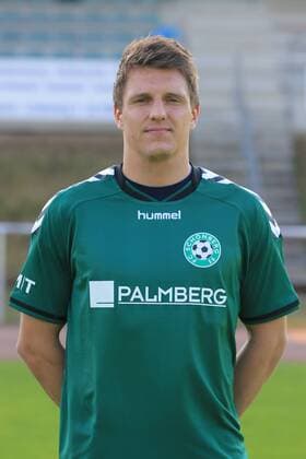 Schönberg, 16. Juli 2015 Fußball, Saison 2015 2016, Regionalliga Nordost, Offizieller Fototermin FC Schönberg 95: Jakob Olthoff (FC Schönberg 95, 21)