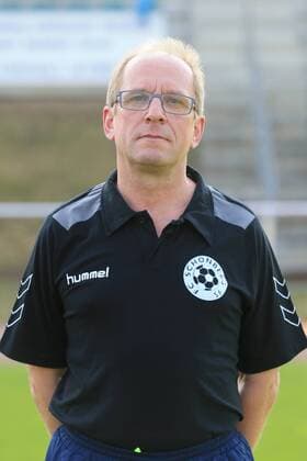 Schönberg, 16. Juli 2015 Fußball, Saison 2015 2016, Regionalliga Nordost, Offizieller Fototermin FC Schönberg 95: Jürgen Rohloff (Co-Trainer FC Schönberg 95)