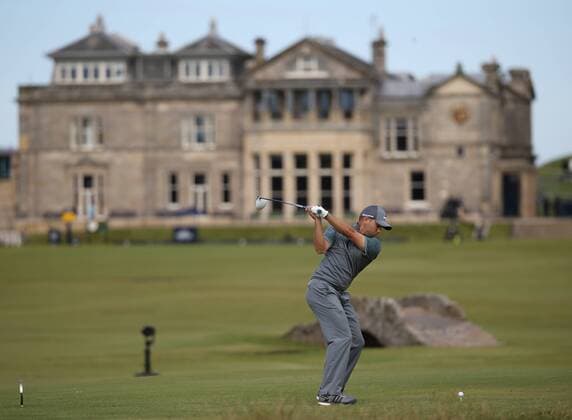 Spain s Sergio Garcia tees off on the eighteenth hole during the third round at the 144th Open Championship, St.Andrews on July 19 2015.  LON2015071932 HUGOxPHILPOTT