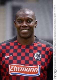 Freiburg Karim Gwuede (SC Freiburg) - Porträttermin - Präsentation - SC Freiburg - 2. Bundesliga 2015 2016 - EP_SLR