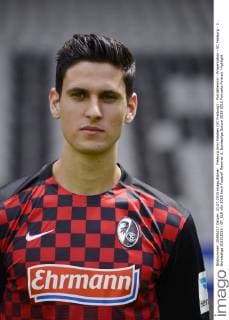 Freiburg Amir Falahen (SC Freiburg) - Porträttermin - Präsentation - SC Freiburg - 2. Bundesliga 2015 2016 - EP_SLR
