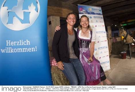 TENNIS - WTA Tennis Damen Nuernberger Gastein Ladies BAD GASTEIN,AUSTRIA,21.JUL.15 - TENNIS - WTA Tour, Nuernberger Gastein Ladies, players party. Image shows Sara Errani (ITA) and Sandra Reichel. GEPAxpictures xMatthiasxHauer