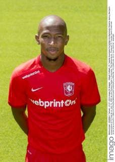 Aktuell Fußball, FC Twente Enschede Porträttermin Kamohelo Mokotjo during the team presentation of FC Twente on July 21, 2015 at the Grolsch Veste in Enschede, The Netherlands. Photocall FC Twente Dutch Eredivisie 2015 2016 xVIxxIVx 4120455