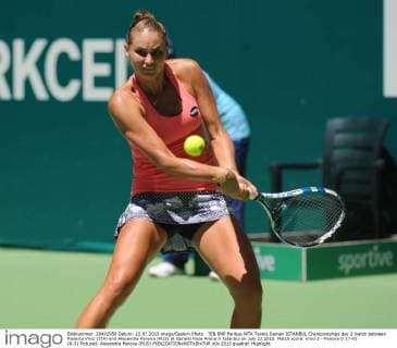TEB BNP Paribas WTA Tennis Damen ISTANBUL Championships day 2 match between Roberta Vinci (ITA) and Alexandra Panova (RUS) at Garanti Koza Arena in Istanbul on July 22 2015. Match score: Vinci 2 - Panova 0. (7-6) (6-3) Pictured: Alexandra Panova (RUS) 