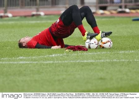 GUANGZHOU, CHINA - JULY 22: (CHINA OUT) Manuel Neuer of FC Bayern Muenchen takes part in a training session at Tianhe Stadium ahead of the International Friendly Länderspiel match between Guangzhou Evergrande and FC Bayern Muenchen on July 22, 2015 in Guangzhou, China.  CFP470653528 