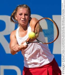 Annika Beck (GER) Tennis - Gastein Ladies 2015 - WTA Tennis Damen - Europaeischer Hof - Bad Gastein - - Oesterreich - 22 July 2015. Juergen Hasenkopf
