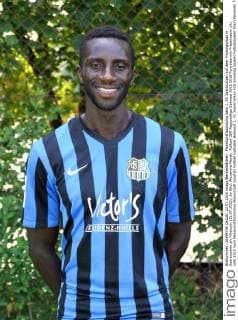 Mannschaftsshooting beim 1. FC Saarbrücken auf dem Trainingsplatz in Saarbrücken am Mittwoch (22.07.2015). Im Bild: Alexandre Mendy.
