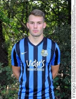 Mannschaftsshooting beim 1. FC Saarbrücken auf dem Trainingsplatz in Saarbrücken am Mittwoch (22.07.2015). Im Bild: Max Rupp.