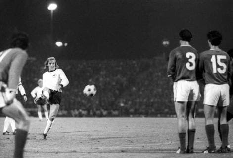 BR Deutschland - Mexiko in Hannover: Günter Netzer (BRD) trifft per Freistoß zum 4:0