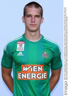 Aktuell Fußball, Österreich, Porträttermin Rapid Wien SOCCER - Rapid, team photo shooting VIENNA,AUSTRIA,03.JUL.15 - SOCCER - tipico Bundesliga, SK Rapid Wien, team photo shooting. Image shows Srdjan Grahovac (Rapid). Keywords: Wien Energie. GEPAxpictures xChristianxOrt
