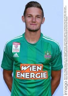 Aktuell Fußball, Österreich, Porträttermin Rapid Wien SOCCER - Rapid, team photo shooting VIENNA,AUSTRIA,03.JUL.15 - SOCCER - tipico Bundesliga, SK Rapid Wien, team photo shooting. Image shows Maximilian Hofmann (Rapid). Keywords: Wien Energie. GEPAxpictures xChristianxOrt