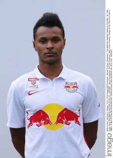 Aktuell Fußball, Österreich, Porträttermin Red Bull Salzburg SOCCER - BL, RBS, photo shoot SALZBURG,AUSTRIA,15.JUL.15 - SOCCER - tipico Bundesliga, Red Bull Salzburg, team photo shooting. Image shows Valentino Lazaro (RBS). GEPAxpictures xFelixxRoittner