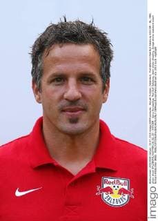 Aktuell Fußball, Österreich, Porträttermin Red Bull Salzburg SOCCER - BL, RBS, photo shoot SALZBURG,AUSTRIA,15.JUL.15 - SOCCER - tipico Bundesliga, Red Bull Salzburg, team photo shooting. Image shows assistant coach Richard Kitzbichler (RBS). GEPAxpictures xFelixxRoittner