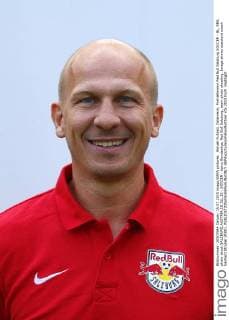 Aktuell Fußball, Österreich, Porträttermin Red Bull Salzburg SOCCER - BL, RBS, photo shoot SALZBURG,AUSTRIA,15.JUL.15 - SOCCER - tipico Bundesliga, Red Bull Salzburg, team photo shooting. Image shows assistant coach Gerhard Struber (RBS). GEPAxpictures xFelixxRoittner