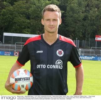 Regionalliga West, Saison 2015 2016, Fototermin Viktoria Köln, -- Claus Costa ( Viktoria Köln ) Portriat mit Ball