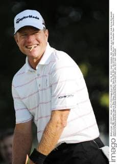 July 24, 2015: Scott Verplank, USA, warms up on the 10th hole during the second round of the RBC Canadian Open at Glen Abbey Golf Club in Oakville ON. GOLF: JUL 24 PGA Golf Herren - RBC Canadian Open - Second Round Icon15072421 EDITORIAL USE ONLY