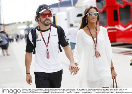 Motorsports: FIA Formula One World Championship WM Weltmeisterschaft 2015, Grand Prix of Hungary, 14 Fernando Alonso (ESP, McLaren Honda) with his girlfriend Lara Alvarez xHOCHxZWEIx
