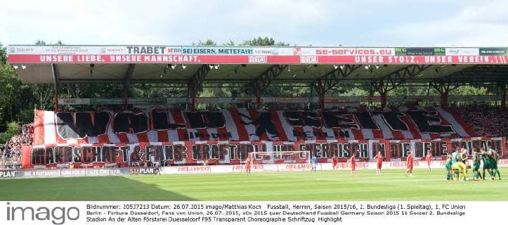 Fussball, Herren, Saison 2015 16, 2. Bundesliga (1. Spieltag), 1. FC Union Berlin - Fortuna Düsseldorf, Fans von Union, 26.07. 2015,