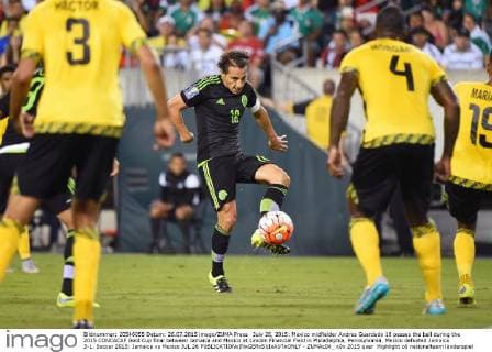 July 26, 2015: Mexico midfielder Andres Guardado 18 passes the ball during the 2015 CONCACAF Gold Cup final between Jamaica and Mexico at Lincoln Financial Field in Philadelphia, Pennsylvania. Mexico defeated Jamaica 3-1. Soccer 2015: Jamaica vs Mexico JUL 26 - ZUMAc04_