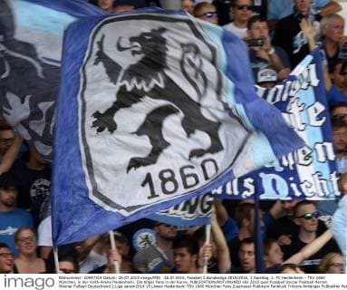 26.07.2015, Fussball 2.Bundesliga 2015 2016, 1.Spieltag, 1. FC Heidenheim - TSV 1860 München, in der Voith-Arena Heidenheim. Die 60ger Fans in der Kurve. 