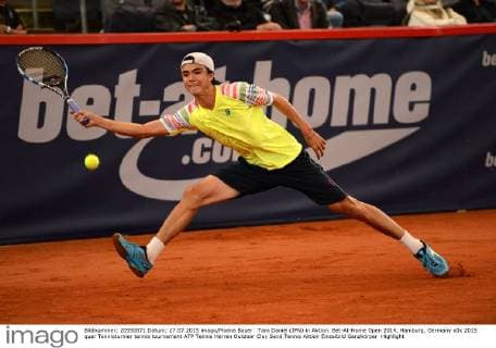 Taro Daniel (JPN) in Aktion. Bet-At-Home Open 2014, Hamburg, Germany
