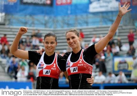 Beach volleyball Beachvolleyball - CEV European Championships 2015 KLAGENFURT,AUSTRIA,30.JUL.15 - BEACH VOLLEYBALL - CEV Beach Volleyball European Championships. Image shows the rejoicing of Nadine Strauss and Cornelia Rimser (AUT). GEPAxpictures xDanielxGoetzhaber