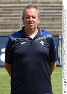 Aktuell Fußball, 1. BL, SV Darmstadt 98 Porträttermin 30.07.2015, xfux, Fussball 1.Bundesliga, SV Darmstadt 98 Porträttermin 2015 2016 emspor, v.l. Betreuer Utz Pfeiffer (SV Darmstadt 98) Portrait