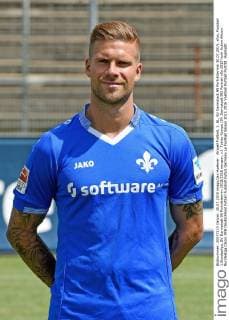 Aktuell Fußball, 1. BL, SV Darmstadt 98 Porträttermin 30.07.2015, xfux, Fussball 1.Bundesliga, SV Darmstadt 98 Porträttermin 2015 2016 emspor, v.l. Tobias Kempe (SV Darmstadt 98) Portrait