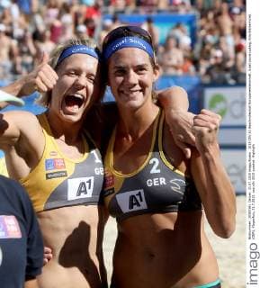 2015 CEV A1 Beachvolleyball Europameisterschaft. Jubel Laura Ludwig, Kira Walkenhorst (GER). Klagenfurt, 31.7.2015.