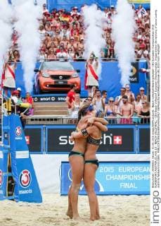Beach volleyball Beachvolleyball - CEV European Championships 2015 KLAGENFURT,AUSTRIA,01.AUG.15 - BEACH VOLLEYBALL - CEV Beach Volleyball European Championships. Image shows the rejoicing of Laura Ludwig and Kira Walkenhorst (GER). GEPAxpictures xMaticxKlansek