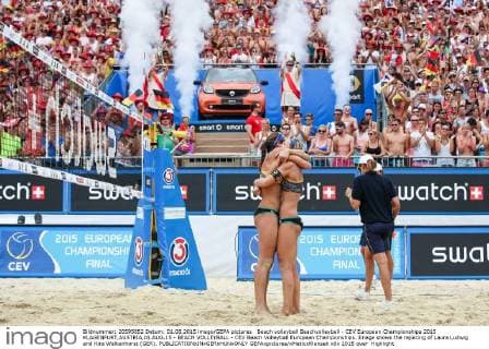 Beach volleyball Beachvolleyball - CEV European Championships 2015 KLAGENFURT,AUSTRIA,01.AUG.15 - BEACH VOLLEYBALL - CEV Beach Volleyball European Championships. Image shows the rejoicing of Laura Ludwig and Kira Walkenhorst (GER). GEPAxpictures xMaticxKlansek