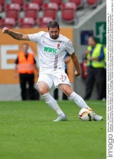 Samstag 01.08.2015, 1. Bundesliga, Saison 2015 2016, Testspiel in Augsburg, FC Augsburg - FC Toulouse, Sascha Moelders ( 33, FC Augsburg) DeFodi501