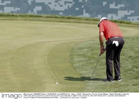 Aug. 1, 2015 - Gainesville, Virginia, United States - Steven Bowditch putts the 15th green during the third round of the Quicken Loans National at Robert Trent Jones GC. PGA Golf Herren 2015 - Quicken Loans National - Round 3 - ZUMAw109