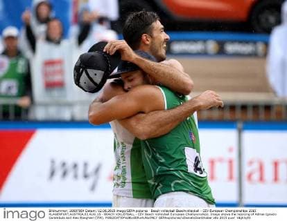 Beach volleyball Beachvolleyball - CEV European Championships 2015 KLAGENFURT,AUSTRIA,02.AUG.15 - BEACH VOLLEYBALL - CEV Beach Volleyball European Championships. Image shows the rejoicing of Adrian Ignacio Carambula and Alex Ranghieri (ITA). GEPAxpictures xDanielxGoetzhaber