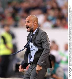 Josep Pep Guardiola (Trainer FC Bayern), an der Seitenlinie VfL Wolfsburg - FC Bayern München Supercup 2015, DFL-Supercup Fußball, Fussball, soccer, DFL, Supercup, Herren, Männer, Deutschland, Germany, Wolfsburg, 1.8.2015 Volkswagen Arena