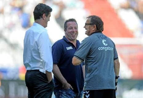 02.08.2015, xfux, Fussball 2.Bundesliga, Karlsruher SC - FC St. Pauli, emspor, v.l. Jens Todt (Sportlicher Leiter Manager Karlsruher SC KSC), Trainer Markus Kauczinski (Karlsruher SC KSC), Trainer Ewald Lienen (FC St. Pauli)