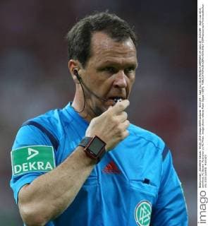 SOCCER - Audi Cup 2015 MUNICH,GERMANY,04.AUG.15 - SOCCER - Audi Cup 2015, semifinal, FC Bayern Muenchen vs AC Milan. Image shows referee Peter Sippel (GER). GEPAxpictures xThomasxBachun