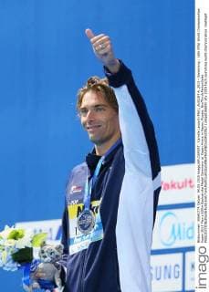 Camille Lacourt (FRA), AUGUST 4, 2015 - Swimming : 16th FINA World Championships Kazan 2015 Men s 100m Backstroke Medal Ceremony at Kazan Arena in Kazan, Russia. NoxThirdxPartyxSales  (umqa026689)