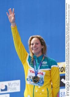 Emily Seebohm (AUS), AUGUST 4 2015 - Swimming : 16th FINA World Championships Kazan 2015 Women s 100m Backstroke Medal Ceremony at Kazan Arena in Kazan, Russia. NoxThirdxPartyxSales  (umqa026701)