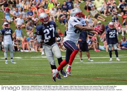 August 4, 2015: New England Patriots wide receiver Brian Tyms (84) beats New England Patriots defensive back Tavon Wilson (27) and makes the catch during New England Patriots training camp. NFL American Football Herren USA AUG 04 Patriots Training Camp Icon482150804042 EDITORIAL USE ONLY