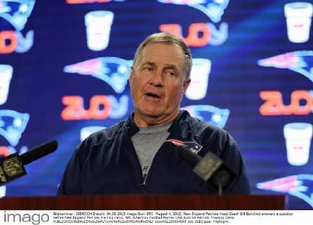 August 4, 2015: New England Patriots Head Coach Bill Belichick answers a question before New England Patriots training camp. NFL American Football Herren USA AUG 04 Patriots Training Camp Icon482150804048 EDITORIAL USE ONLY