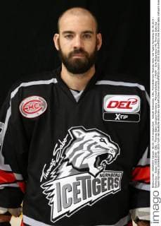 Aktuell Eishockey, DEL, Porträttermin Thomas Sabo Ice Tigers Nürnberg 06.08.2015 - Eishockey - Saison 2015 2016 - DEL - Thomas Sabo Icetigers Nürnberg - Mannschaftsfoto - MaWi - Kyle Klubertanz (49, Thomas Sabo Ice Tigers Nürnberg) Einzelbild