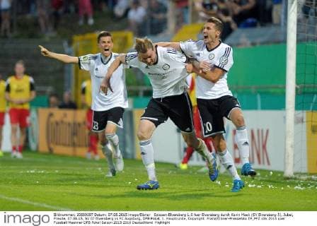 Spiesen-Elversberg 1:0 fuer Elversberg durch Kevin Maek (SV Elversberg-5), Jubel, Freude, 07.08.15, SV 07 Elversberg vs FC Augsburg, DFB Pokal, 1. Hauptrunde, Copyright: Franz Eibner-Pressefoto EP_PFZ