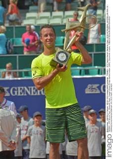 TENNIS - ATP Tennis Herren Generali Open 2015 KITZBUEHEL,AUSTRIA,08.AUG.15 - TENNIS - ATP World Tour, Generali Open. Image shows Philipp Kohlschreiber (GER). Keywords: trophy. GEPAxpictures xHansxOsterauer