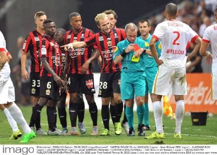 CARTON ROUGE Olivier BOSCAGLI (ogcn) - Jean Michael SERI (ogcn) - ALASSANE PLEA (ogcn) - VALERE GERMAIN (ogcn) - Lionel JAFFREDO (Referee) - CONTESTATION FOOTBALL : OGC Nice vs AS Monaco - Ligue 1 - 08 08 2015 FEP 