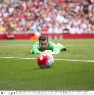 09.08.2015. London, England. Barclays Premier League. Arsenal versus West Ham. West Ham United s Adri& xe1;n looks on as a shot narrowly misses his goal and goes behind. xNigelxCookex  ActionPlus11647986