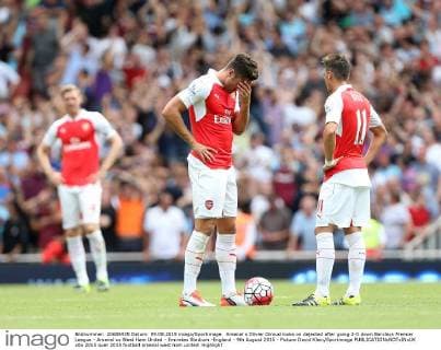 Arsenal s Olivier Giroud looks on dejected after going 2-0 down Barclays Premier League - Arsenal vs West Ham United - Emirates Stadium -England - 9th August 2015 - Picture David Klein Sportimage EDITORIAL USE ONLY. No use with unauthorised audio, video, data, fixture lists, club league logos or live services. Online in-match use limited to 120 images, no video emulation. No use in betting, games or single club league player publications.