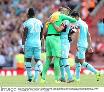 West Ham s Mauro Zarate celebrates at the final whistle Barclays Premier League - Arsenal vs West Ham United - Emirates Stadium -England - 9th August 2015 - Picture David Klein Sportimage EDITORIAL USE ONLY. No use with unauthorised audio, video, data, fixture lists, club league logos or live services. Online in-match use limited to 120 images, no video emulation. No use in betting, games or single club league player publications.