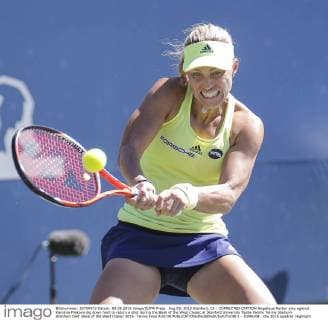 Aug 09, 2015 Stanford, CA : CORRECTED CAPTION Angelique Kerber play against Karolina Pliskova dig down hard to return a shot during the Bank of the West Classic at Stanford University Taube Family Tennis Stadium Stanford Calif. Bank of the West Classic 2015: Tennis Final AUG 09 - ZUMAc04_